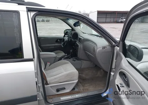 2005 Chevrolet Trailblazer Ls z USA, uszkodzony, nr VIN 1GNDT13S452238576